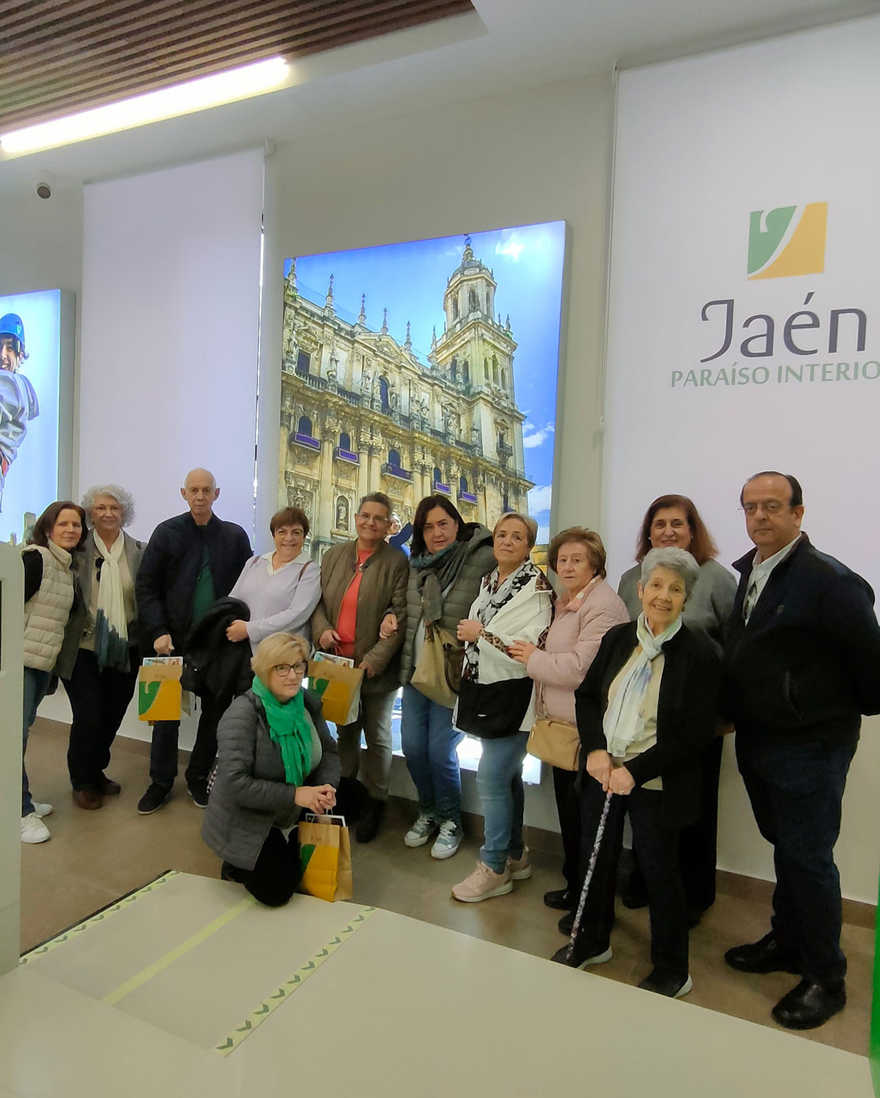 La asociación Muévete por el Parkinson visita el Centro de Dinamización Turística de la provincia de Jaén